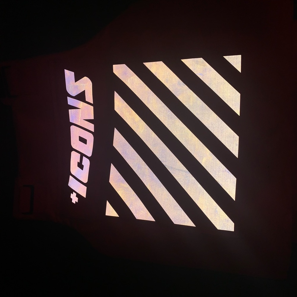 Red Vest - Picture 3 of 3